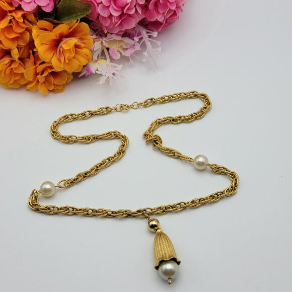 Vtg. Gold Tone Fancy Wheat Link Chain White Faux Pearl Drop Pendant Necklace 22" - Picture 1 of 7